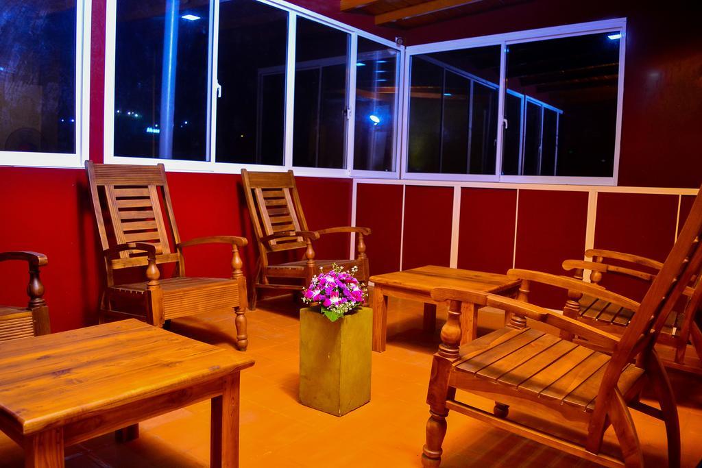 Breeze By Amaranta Hotel Colombo